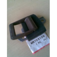 MB703109 MİTSUBİSH KAPI İÇ AÇMA KOLU